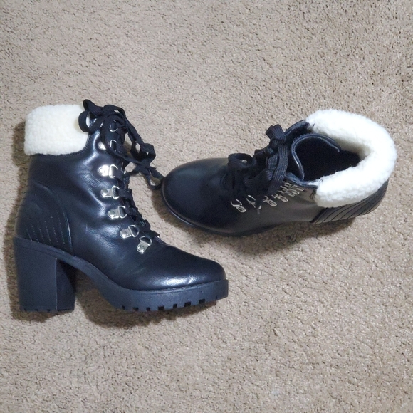 Black Ankle Boots with Sherpa Fur - Picture 1 of 5